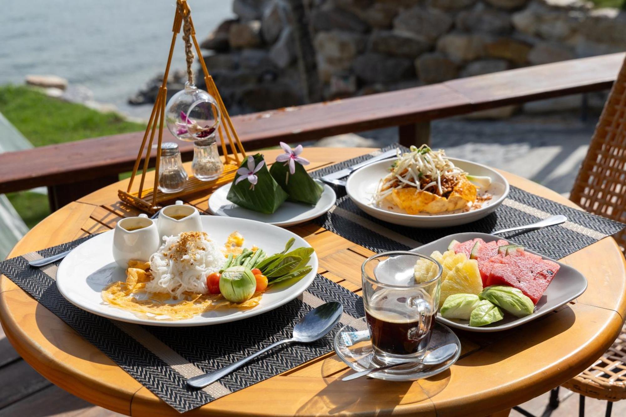 X-Sea Khanom Harbor Bay Resort Bagian luar foto