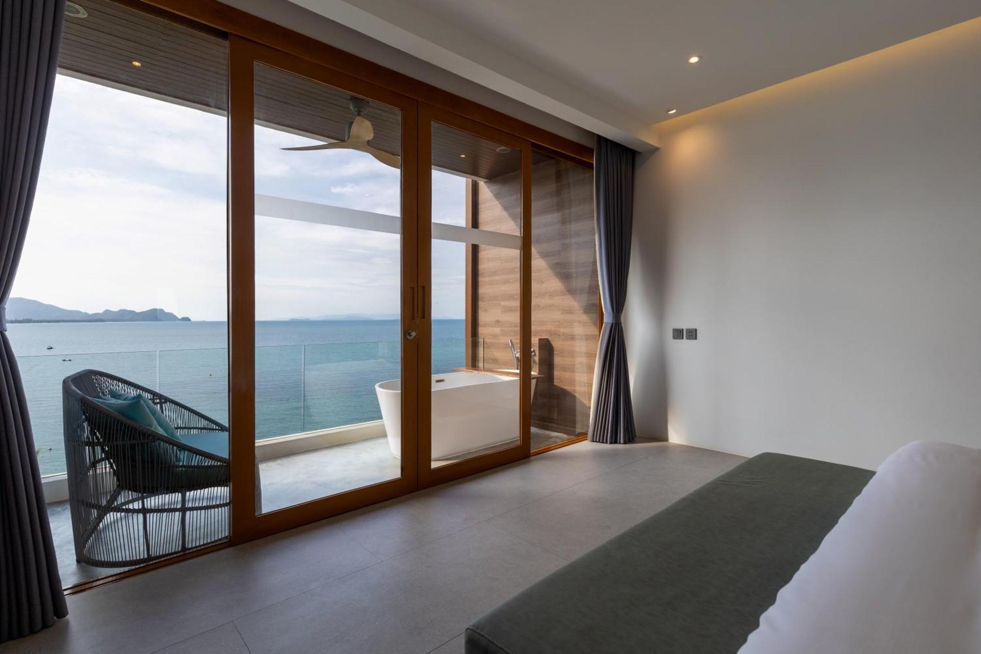 X-Sea Khanom Harbor Bay Resort Bagian luar foto