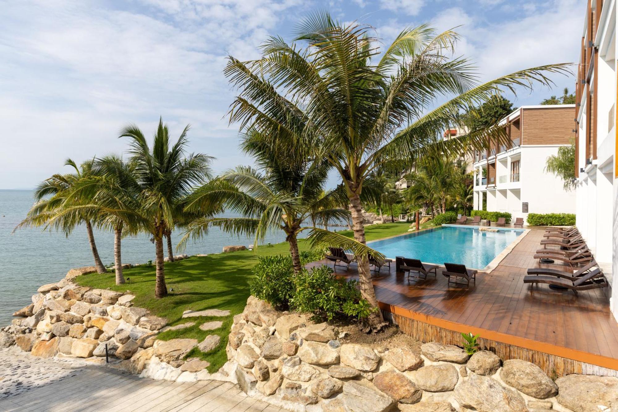 X-Sea Khanom Harbor Bay Resort Bagian luar foto