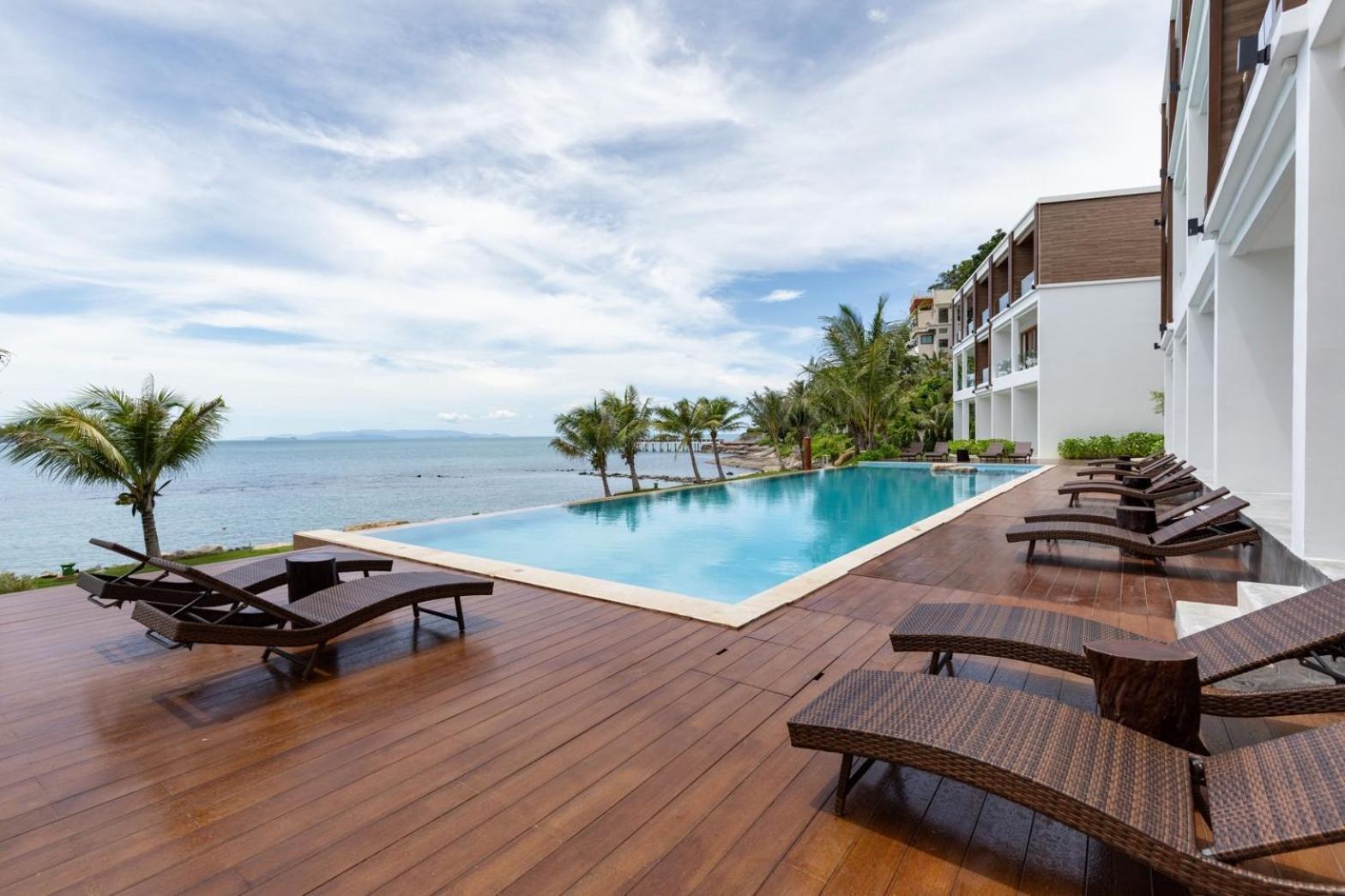 X-Sea Khanom Harbor Bay Resort Bagian luar foto